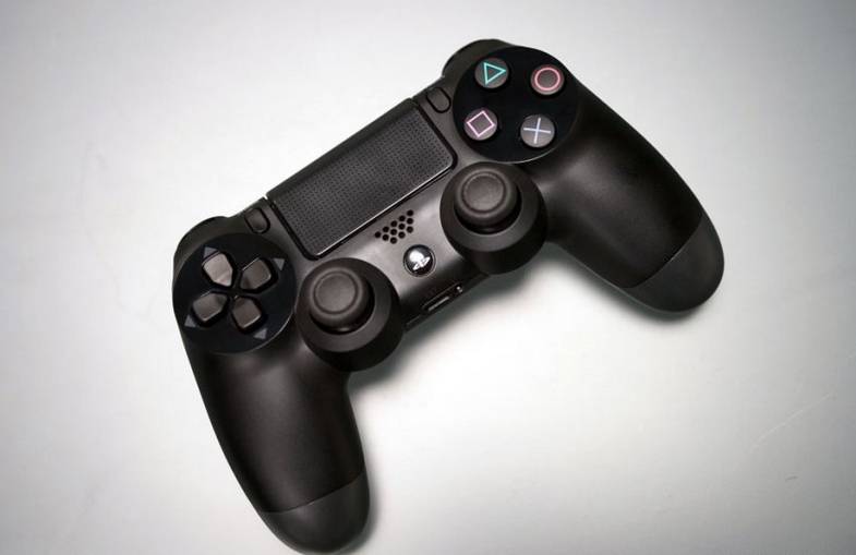 Sony PlayStation 4 + Call of Duty: Black Ops 3 купить