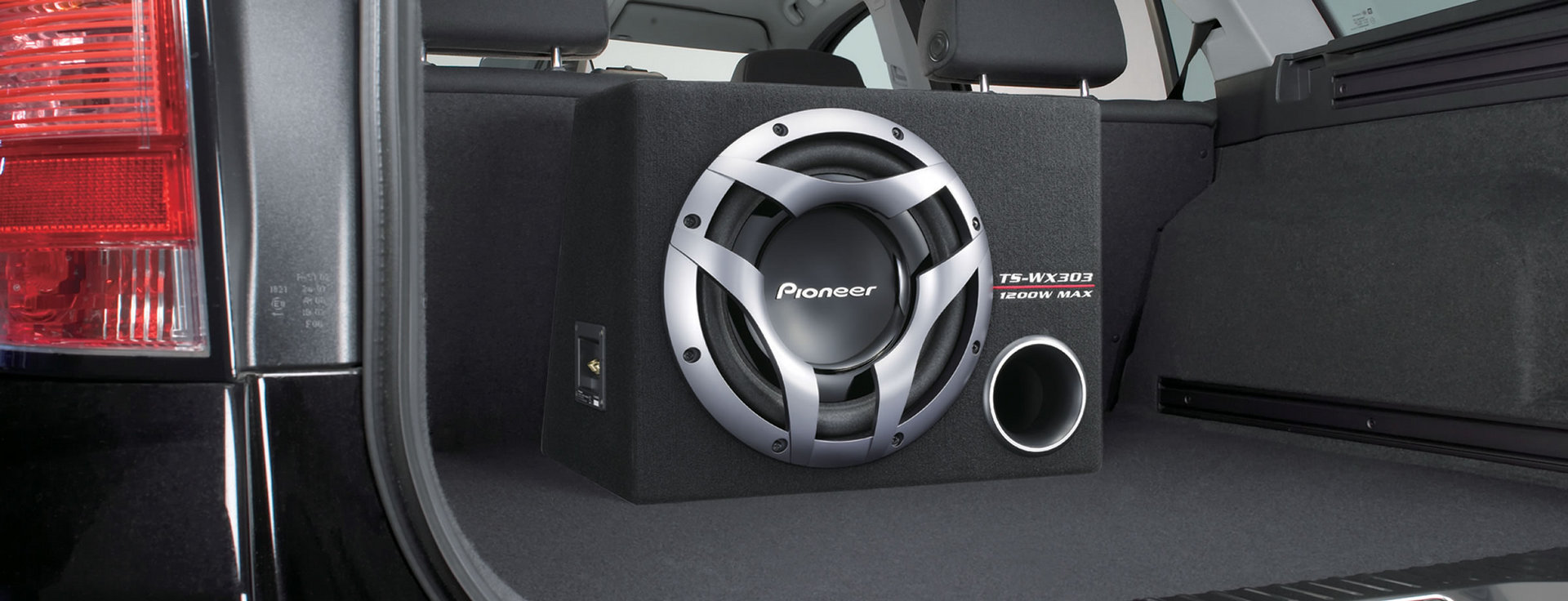 Какие есть сабы. Pioneer TS wx303. Сабвуфер Пионер TS-wx303. Pioneer TS wx303 1200w. Саб.Пионер WX 303.