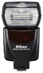 Вспышка Nikon Speedlight SB-700 — фото 1 / 2