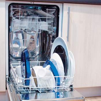 Встроенные посудомойки 45 см в спб. Zanussi ZDTS 400. Посудомойка Zanussi ZDTS 400 защитная помпа. Встраиваемая посудомоечная машина 45 Zanussi. Посудомоечная машина Zanussi ZDTS 300.