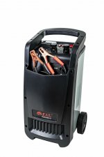 Пуско-зарядное устройство P.I.T. PZU450-C Мастер — фото 1 / 5