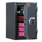 Сейф огневзломостойкий VALBERG Гарант-67T EL 670х440х440 мм — фото 1 / 3