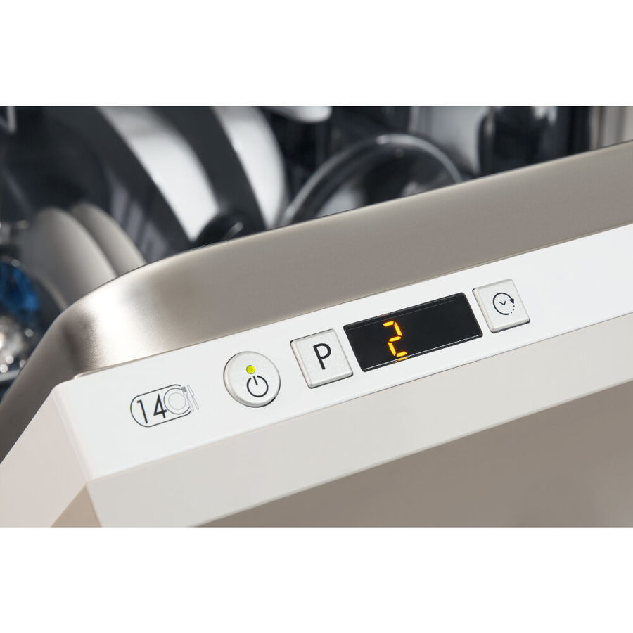 Встраиваемая посудомоечная машина Indesit DIFP 18T1 CA EU купить 