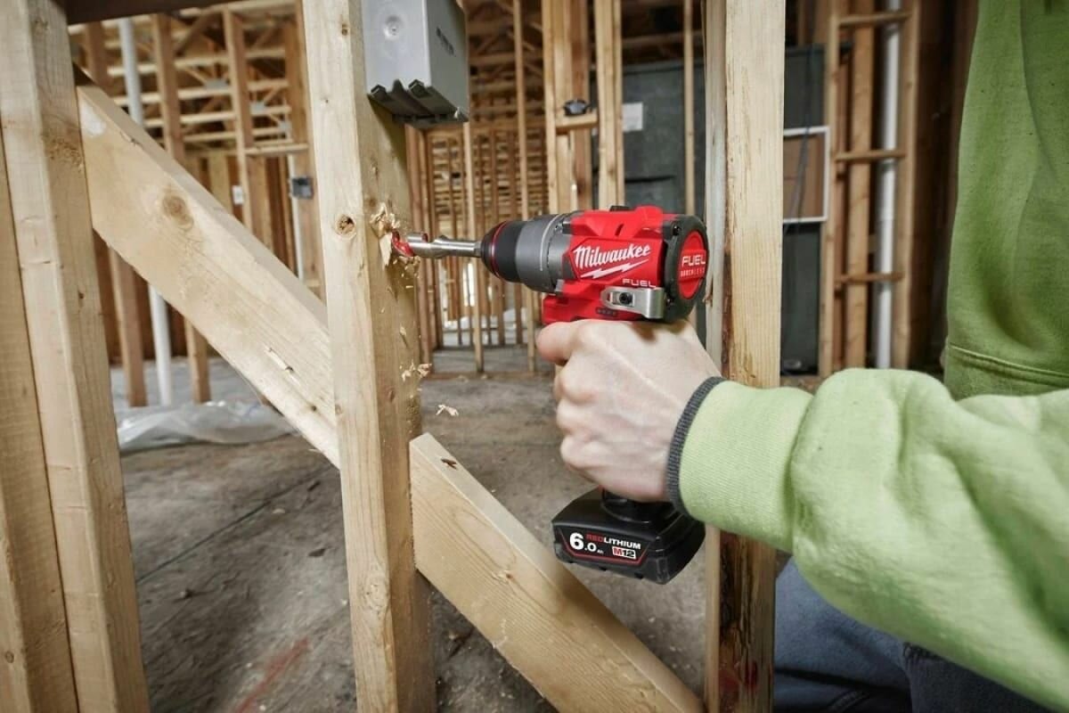 Дрель-шуруповерт Milwaukee M12 FDD2-202X [4933479873] купить в Красноярске